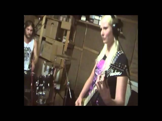 ANTIPEEWEE - STUDIO "Madness Unleashed" Part 1