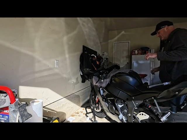 2024 Kawasaki Ninja ZX10R - Helibar Trackstar clipons install