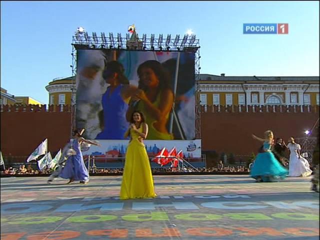 Ани Лорак - "Солнце" (Live День России 2012)