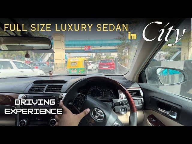 कितना आसान है इसे शहर में चलाना- TOYOTA CAMRY CITY DRIVING EXPERIENCE  TOYOTA KI LUXERY CAR