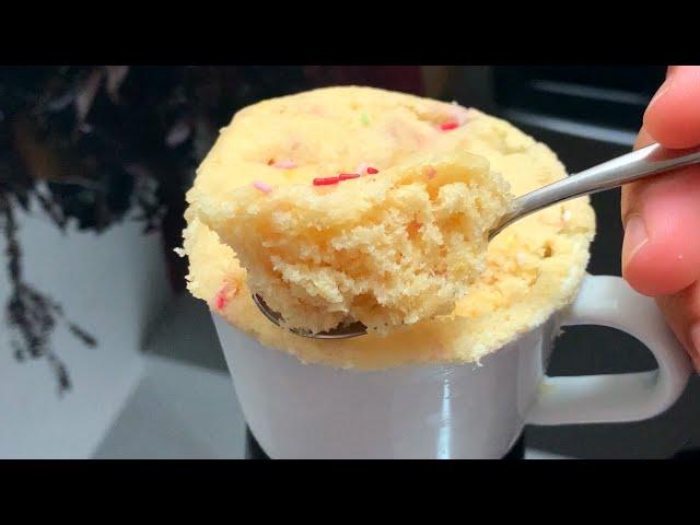 Vanilla mug cake in 1 minute