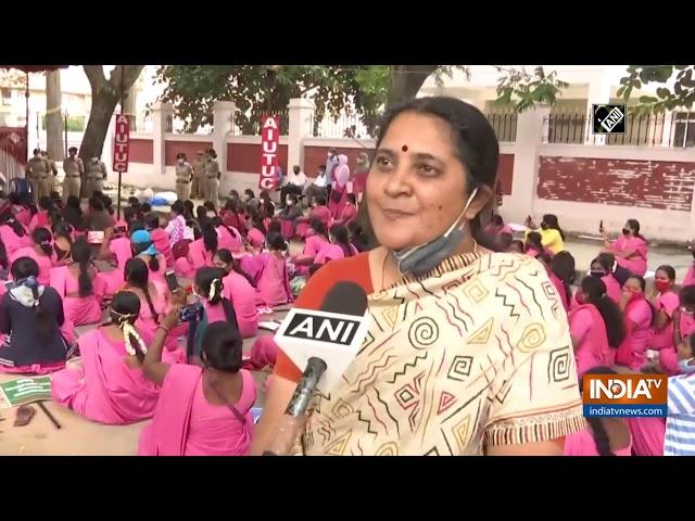 ASHA workers hit Bengaluru streets over several demands