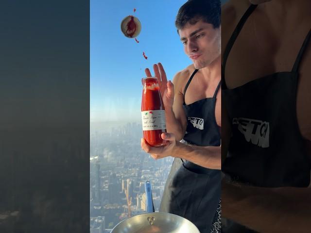 COOKING ON TOP OF THE EMPIRE STATE BUILDING @theempirestatebldg