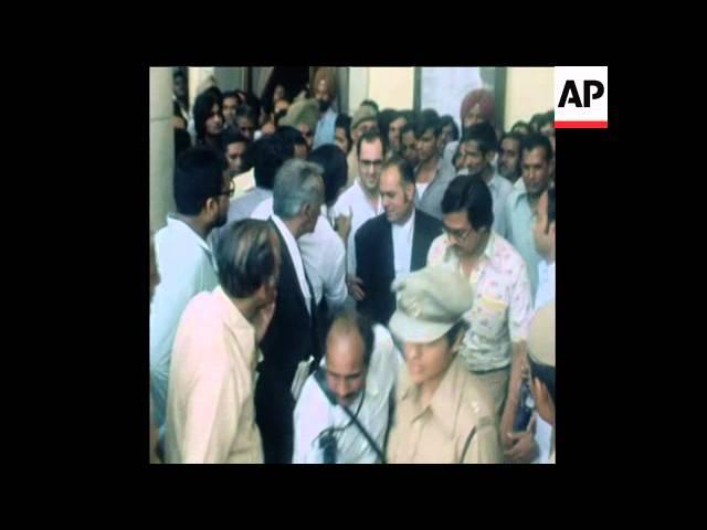 SYND 6 5 78 SANJAY GANDHI GOES TO PRISON