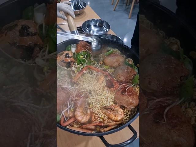 홍게 새우 라면으로 점심을 #홍게새우라면 #홍게 #새우 #무파마 #감자라면 #라면10개끓이기 #점심식사