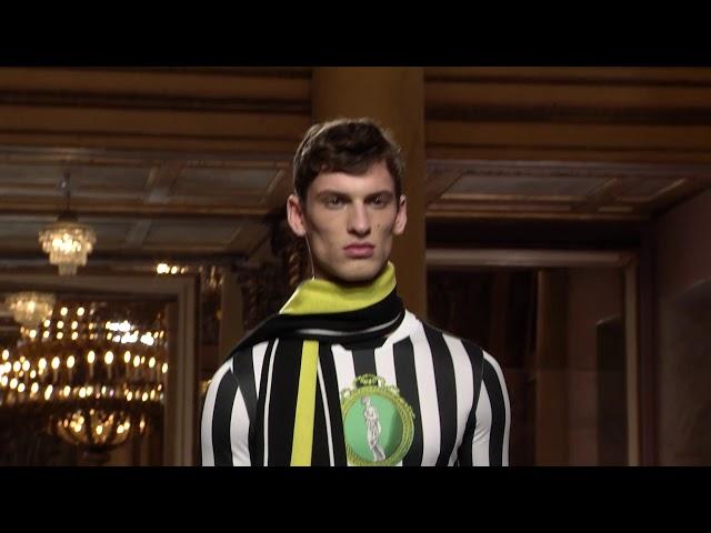 Versace Men's Fall-Winter 2018 | Fashion Show