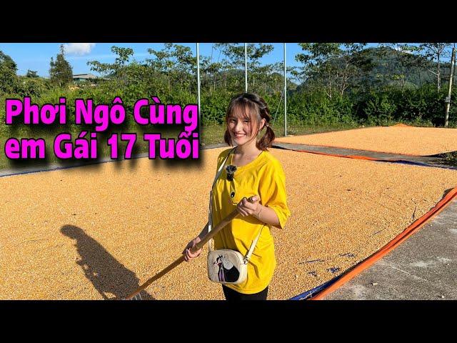 Catching a 17-Year-Old Girl as Beautiful as a Flower Drying Corn