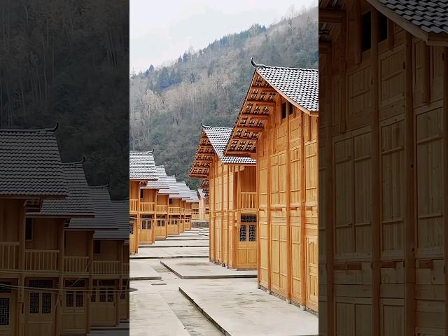 Beautiful wooden houses in a village in Japan!￼