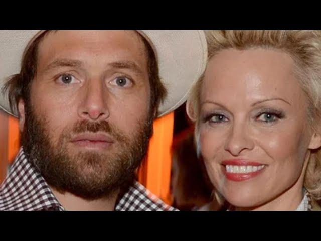 Celebrity Couples That Actually Filed For Divorce Multiple Times