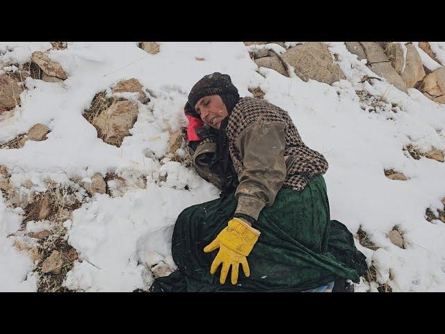 Snowy Mountain Shelter: Grandma's Struggle for Survival