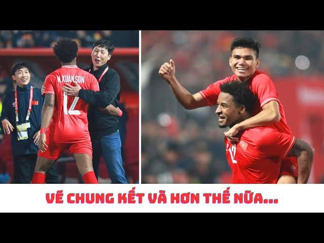 Xuân Son - HLV Kim Sang Sik - Đội tuyển Việt Nam vs Singapore - vé chung kết