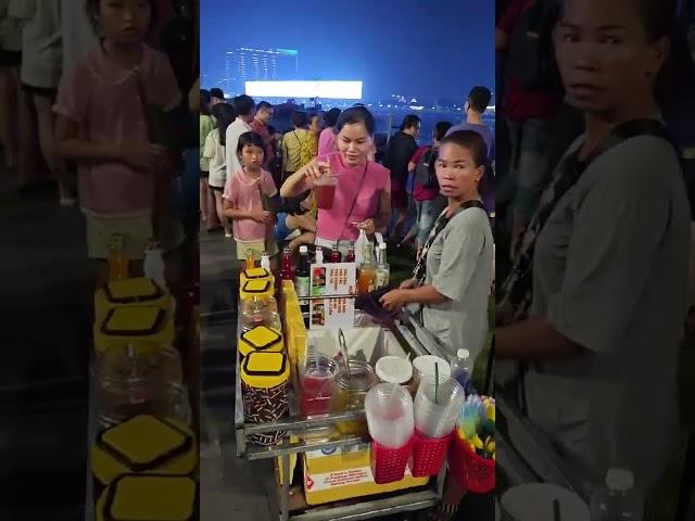 越南，湄公河，糖水摊档/Tong Sui Stall, Mekong River, Vietnam #streetfood #food #vietnam #mekong #travel #city