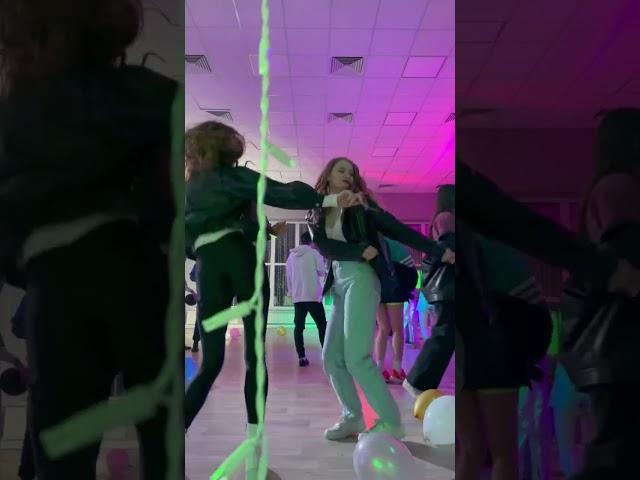 Назад в 90-е / Лагерь для взрослых