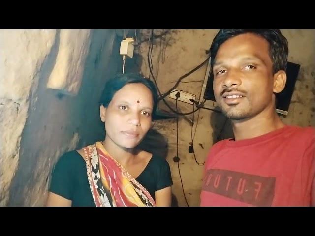 आलू बनाते समय में हमारे बीच थोड़ा हुआ romance ‍️‍‍ | love marriage couple #pyarigungunvlog