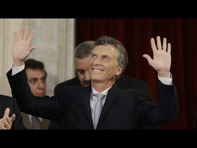 Mauricio Macri se juramenta como presidente de Argentina