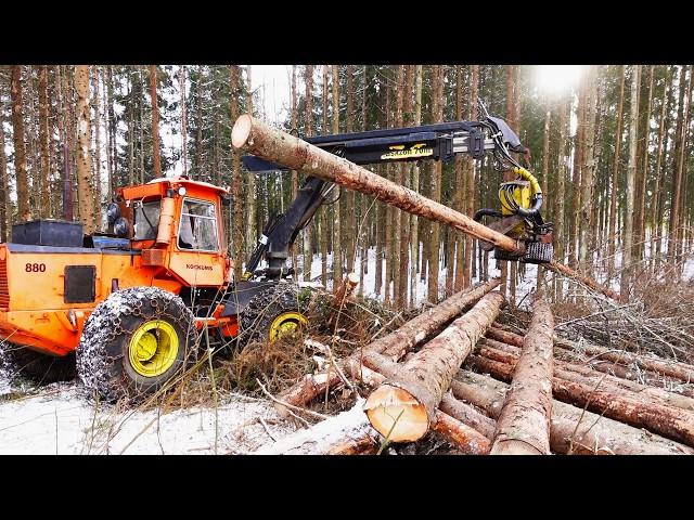 Working On Old Kockums 880 Tree Harvester