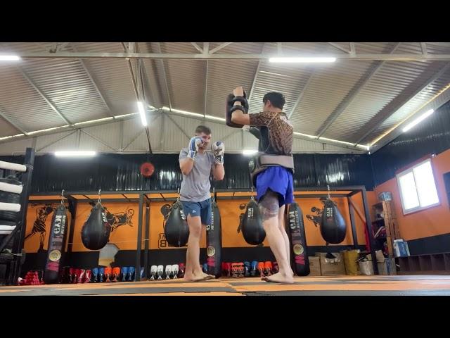 Private training at Muay Thai Dalat (Mr. Ben from England)