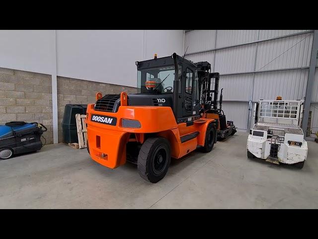 For Sale, DOOSAN D110s 11000kg capacity forklift truck. Very tidy condition