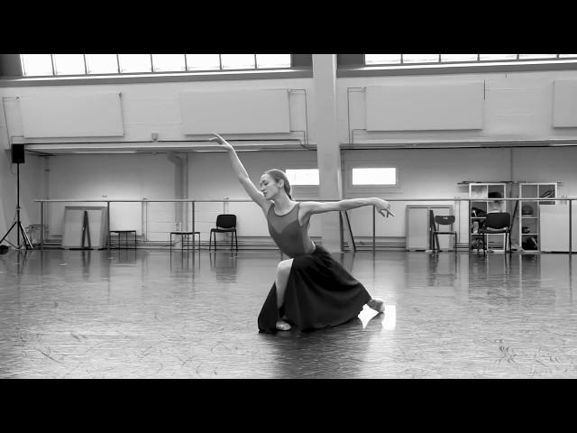 LA BAYADERE | Nikiya Solo Variation feat. Ksenia Ovsyanick | Staatsballett Berlin