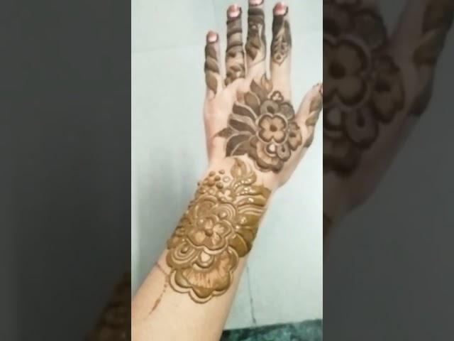 new trending stylish heena designs beautiful heena back hand side #shortsvideo #sanaya Az Painting