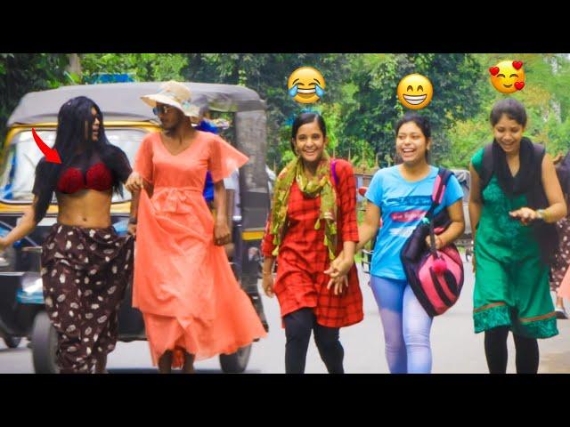 Badi Mushkil Baba Badi Mushkil / 2 Hot Girl  Walking Ladies Style  || Amazing Reaction  Part - 4