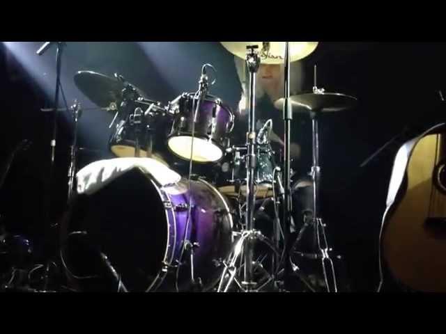 Nikos Karvelas drum solo @8ball 21/11/2015