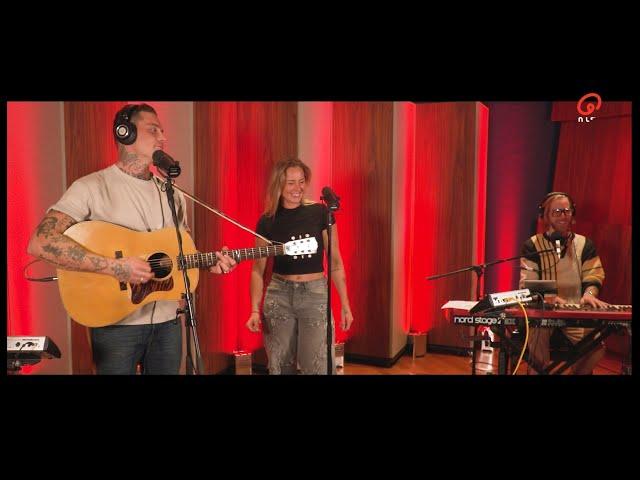 Douwe Bob & SERA - Still The One (Shaniah Twain cover) Stephan's Pianobar Q-Music ft Stijn Van Dalen