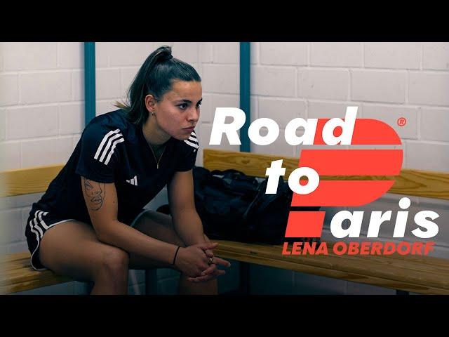 „ES HAT MIR TOTAL DEN BODEN UNTER DEN FÜßEN WEGGERISSEN“ - Road to Paris #3 mit Lena Oberdorf