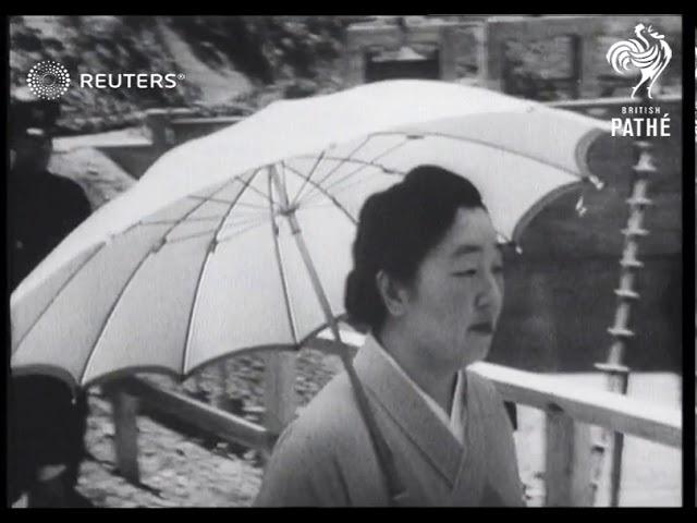 Japanese Emperor Hirohito and Empress Kojun are guests of honour for the opeing of Sagami Dam (1947)