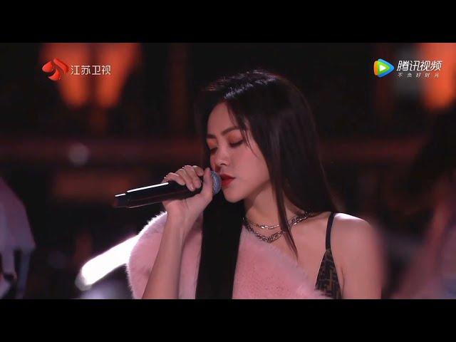 【THE9-谢可寅 Shaking Chloe】《不想长大》"舞台纯享 Performance" 2021江苏卫视跨年演唱会 Jiangsu TV New Year's Eve Concert