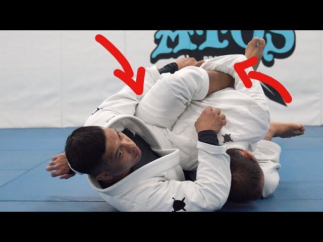 Double Shoulder Lock Submission From Closed Guard - Rolando Samson