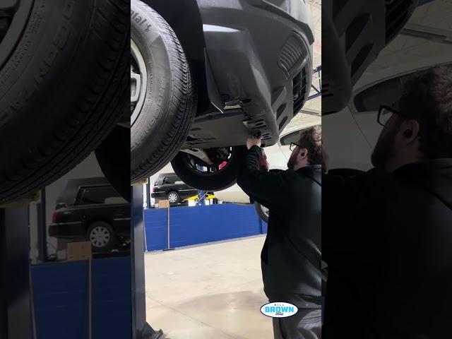 Behind the scenes of a Bill Brown Ford Quick Lane oil change | Livonia, MI