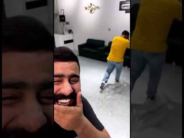 Prank orang arab cukur rambut #prank #arab #lucu #lucuabis #kocak #short #shorts #viral