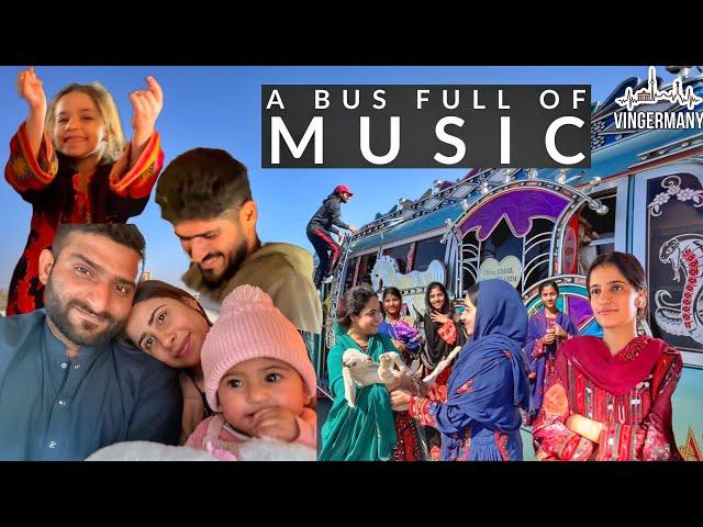 A Bus full of Music  | Be tao nabith Paake Watan ️