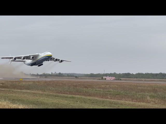 Antonov AN-225 Takeoff from Otopeni, Romania (LROP)