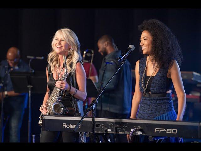 Mindi Abair & Judith Hill Perform Stevie Wonder's. I Wish