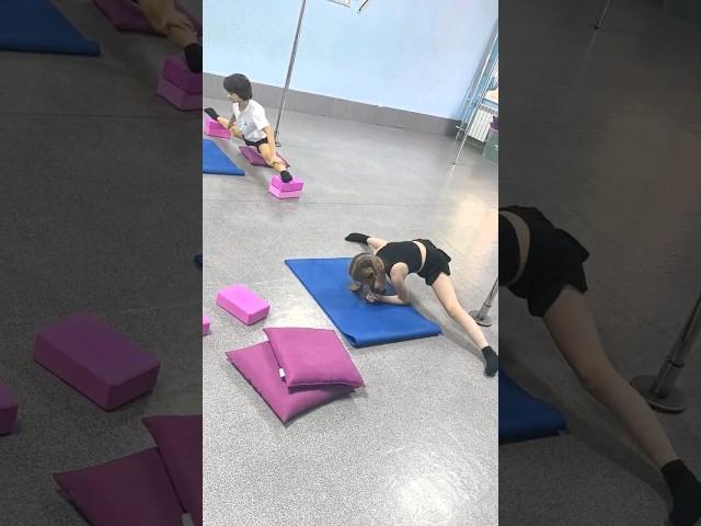 #дуэтныешпагаты  #acrobatics #dance #flexiblemafia #poledance #кемерово #танцы #2025