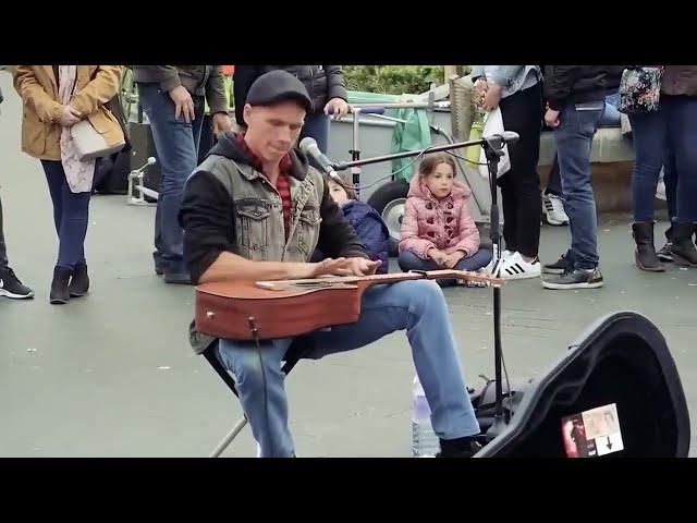 Street Guitarist absolutely BLOWS the crowds mind.