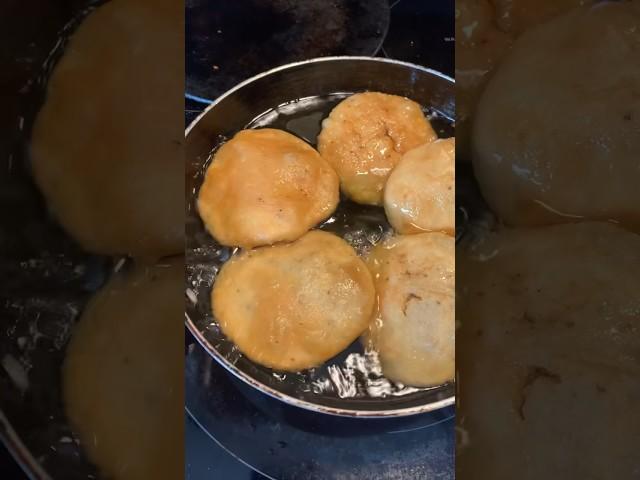 Kachori Sabzi #londonontario #canada #punjab #vrindavan #mathura #kachori #kachorirecipe #food