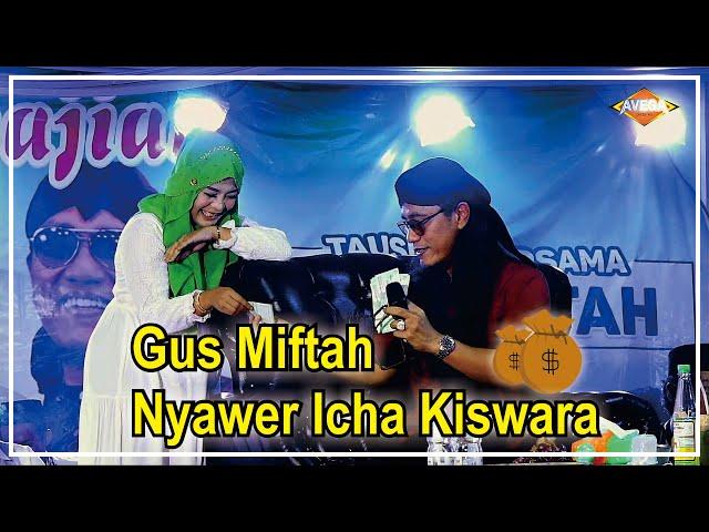 Gus Miftah Nyawer Icha Kiswara ( Ikan Dalam Kolam) Sorban Kawung