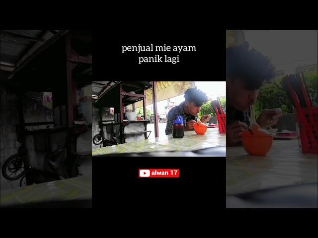 Minta nambah terus penjual mie ayam histeris #shorts #mukbang #alwan17