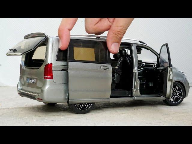 Unboxing of Mercedes V Class 1:18 Scale Diecast Model OD