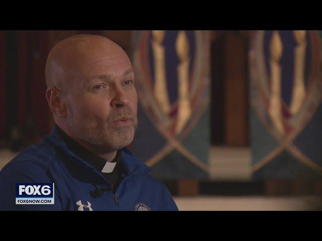 Waukesha Christmas parade attack, pastor prayed with injured victims | FOX6 News Milwaukee