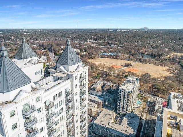 Mayfair Renaissance Tower Suite 7 Virtual Tour