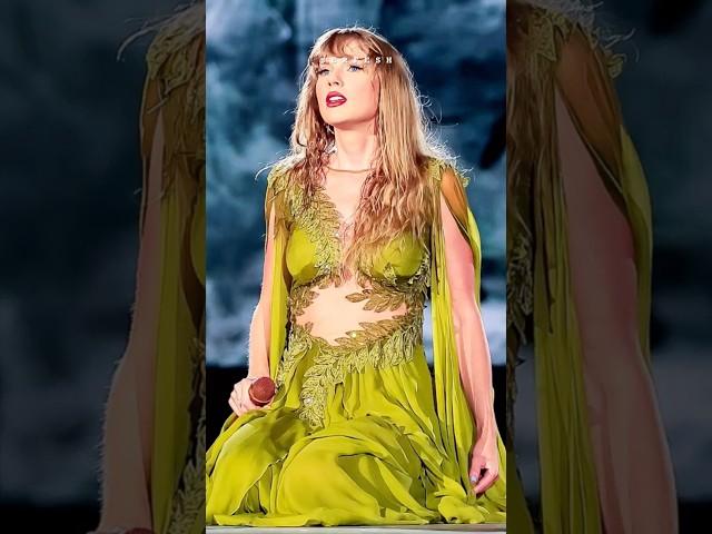 Taylor Swift Shatters Billboard Records Again! #taylorswift #traviskelce #celebritynews