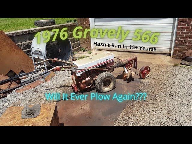 MOW - Can I Get This 1976 Gravely 566 Running Again and Plow The Tater Patch???