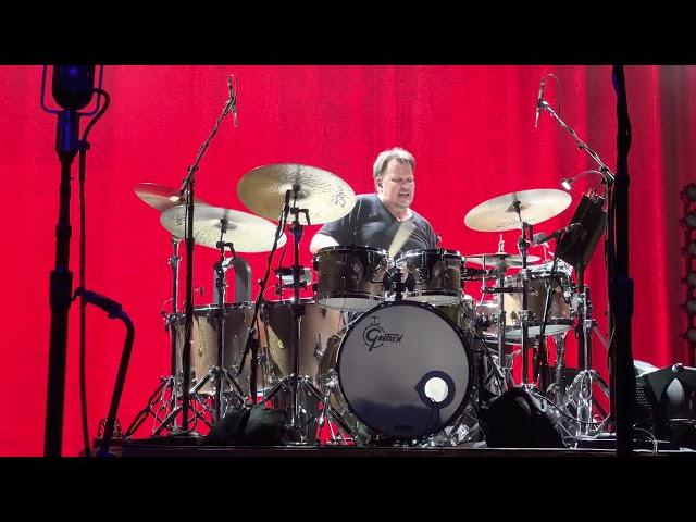 Keith Carlock ABSOLUTELY INSANE DRUM SOLO with Steely Dan in Franklin, TN July 13, 2022