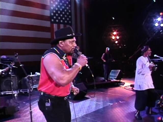 The Neville Brothers - Amazing Grace and One Love (Live at Farm Aid 1994)