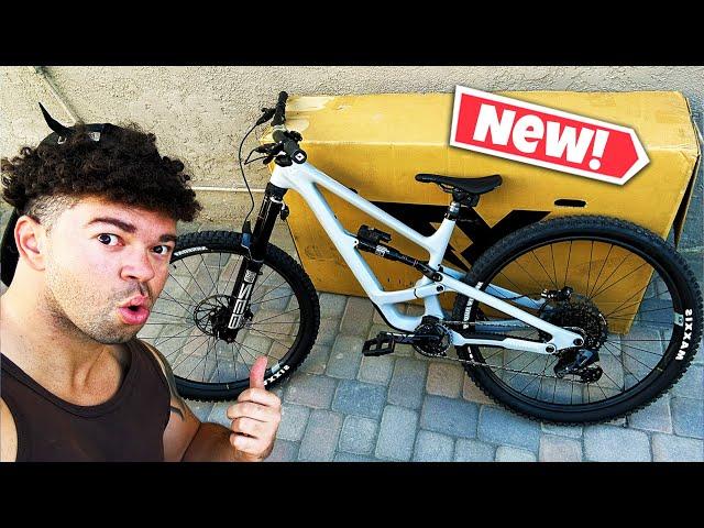 UNBOXING MY NEW $10,000 BIKE - YT CAPRA UNCAGED w/ SRAM FLIGHT ATTENDANT