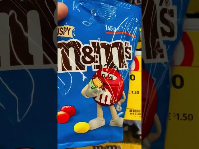 M&Ms Crispy #chocolates #satisfying #asmr #shorts  #crispy